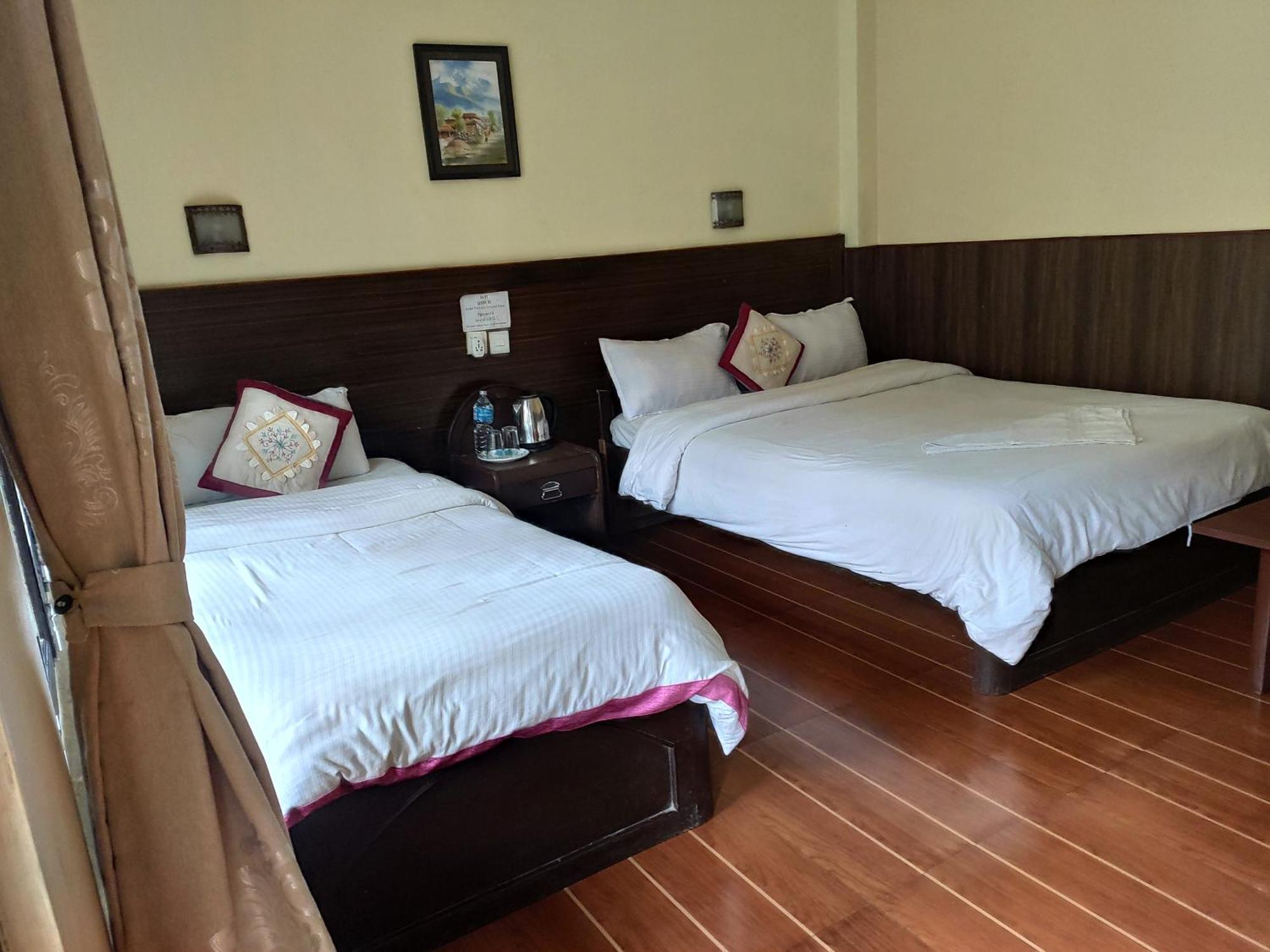 Peacock - A Family-Run Hotel Sauraha Zewnętrze zdjęcie